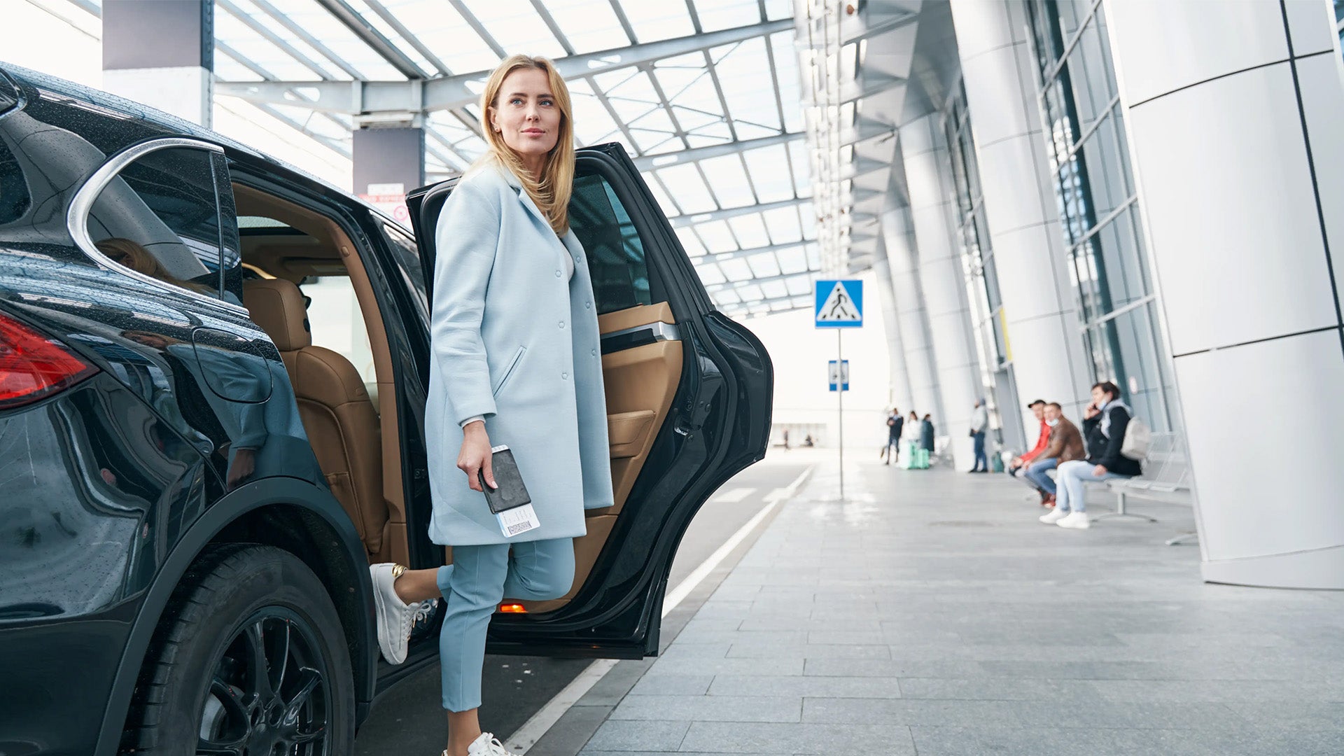 Airport Transfer to The Gilis